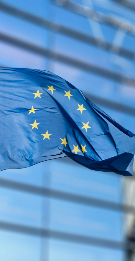 Powiewająca flaga Unii Europejskiej